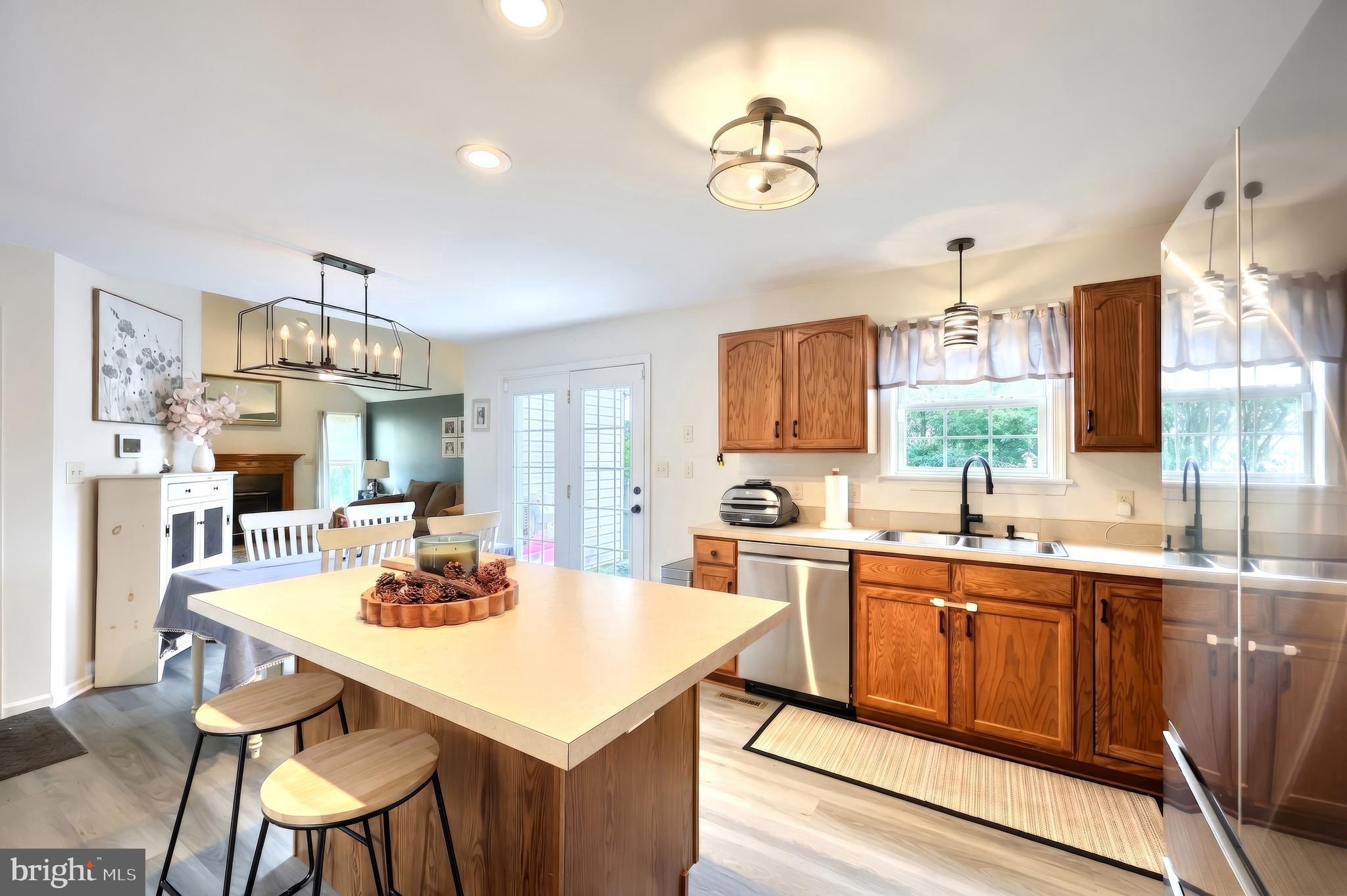 18 Ferndale Road Seven Valleys, PA 17360 - Photo 19 of 53 Kitchen Island