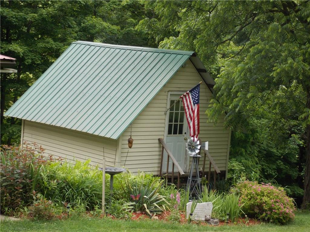 722 1/2 Mcelree Road Washington, PA 15301 - Photo 4 of 25