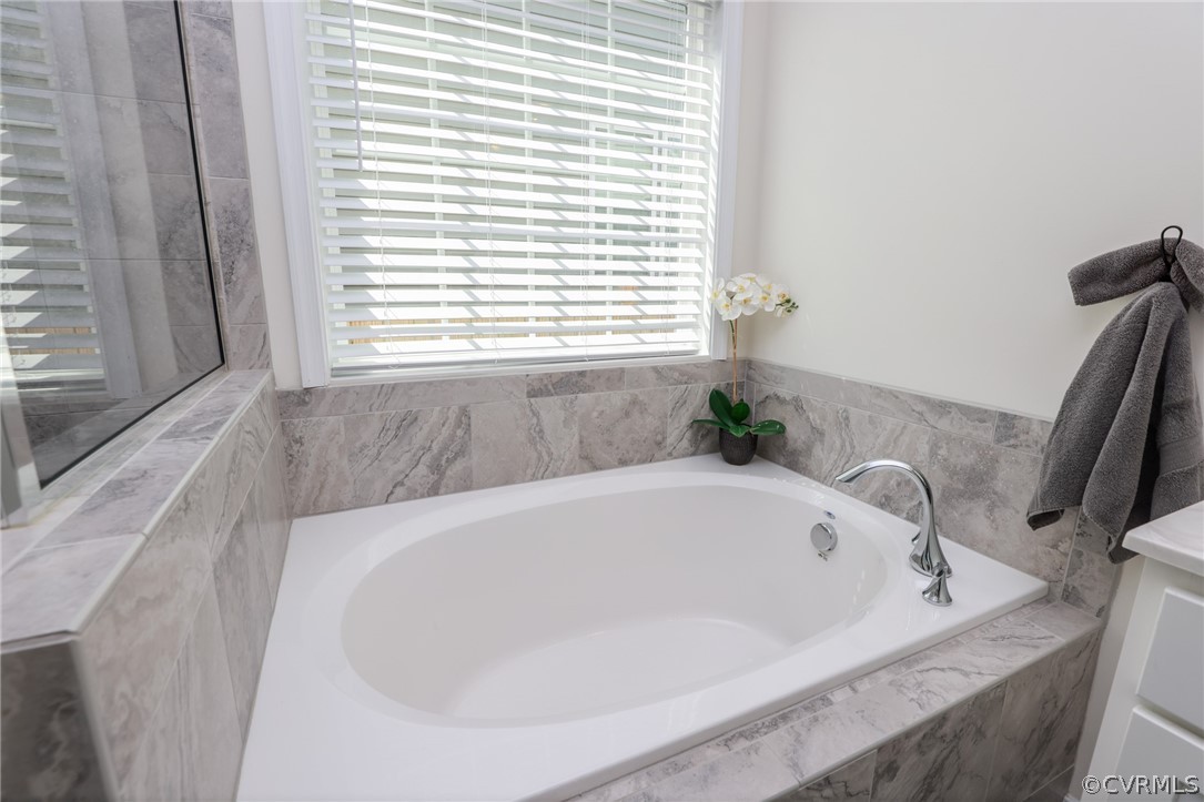 5716 Rohan Court Moseley, VA 23120 - Photo 10 of 50 Gallery Image 10