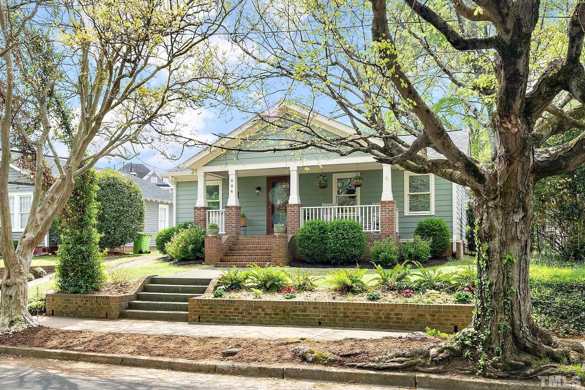 606 North Boundary Street Raleigh, NC 27604 - Photo 1 of 16 front view of a house with a yard