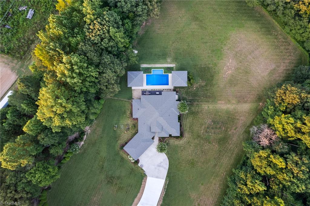 2132 Welcome-Arcadia Road Lexington, NC 27295 - Photo 2 of 31 Gallery Image 2