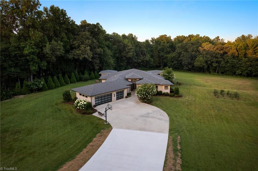 2132 Welcome-Arcadia Road Lexington, NC 27295 - Photo 3 of 31 Gallery Image 3