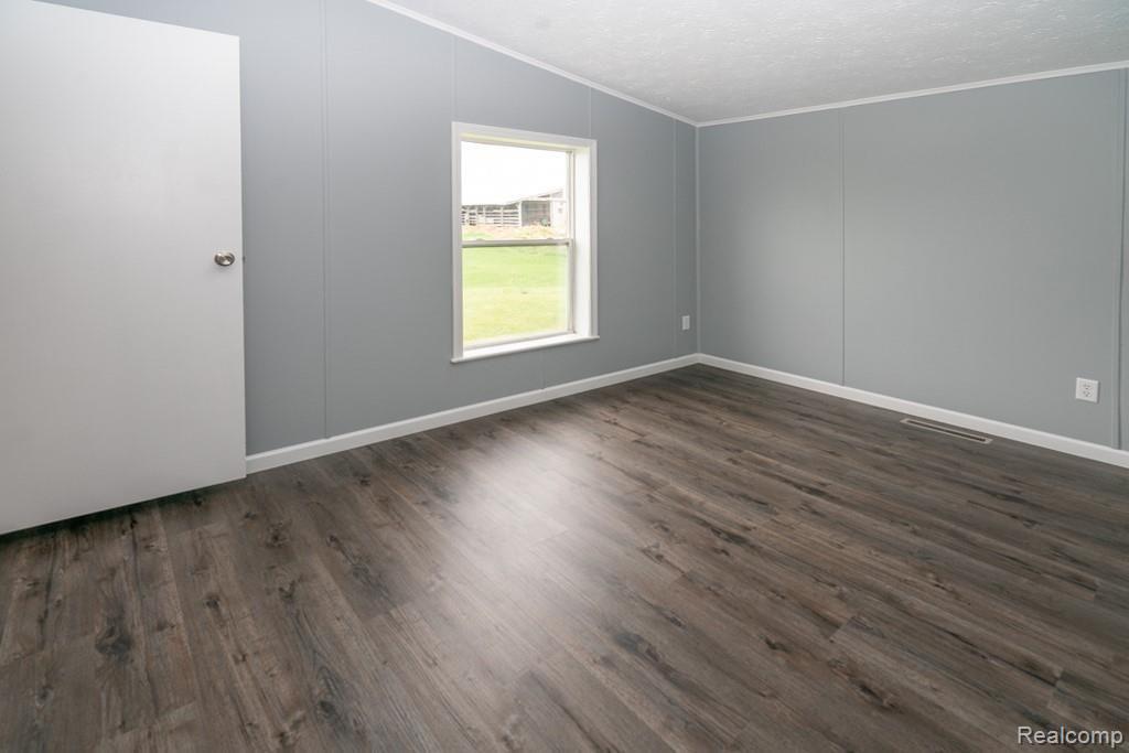 4715 Wheatland Road Snover, MI 48472 - Photo 25 of 28 4715 Wheatland-02410.jpg