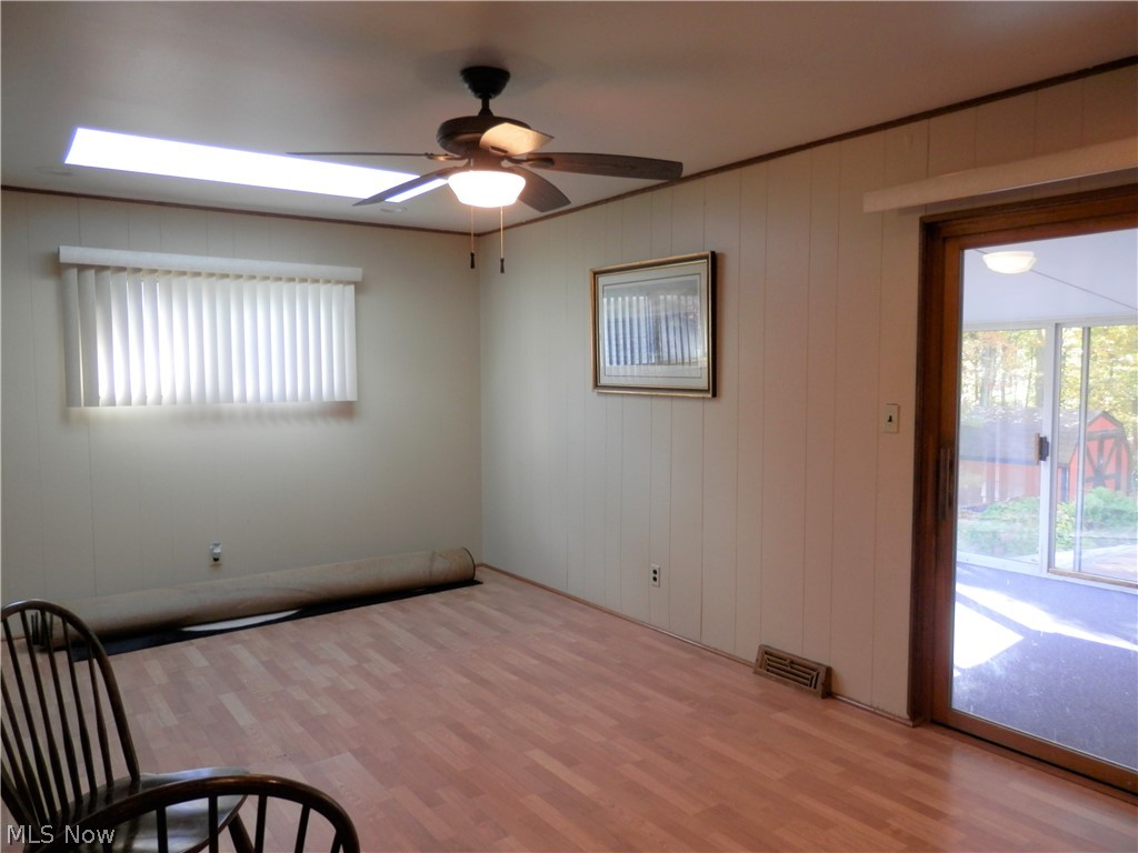 2080 Marshfield Road Cleveland, OH 44124 - Photo 13 of 32