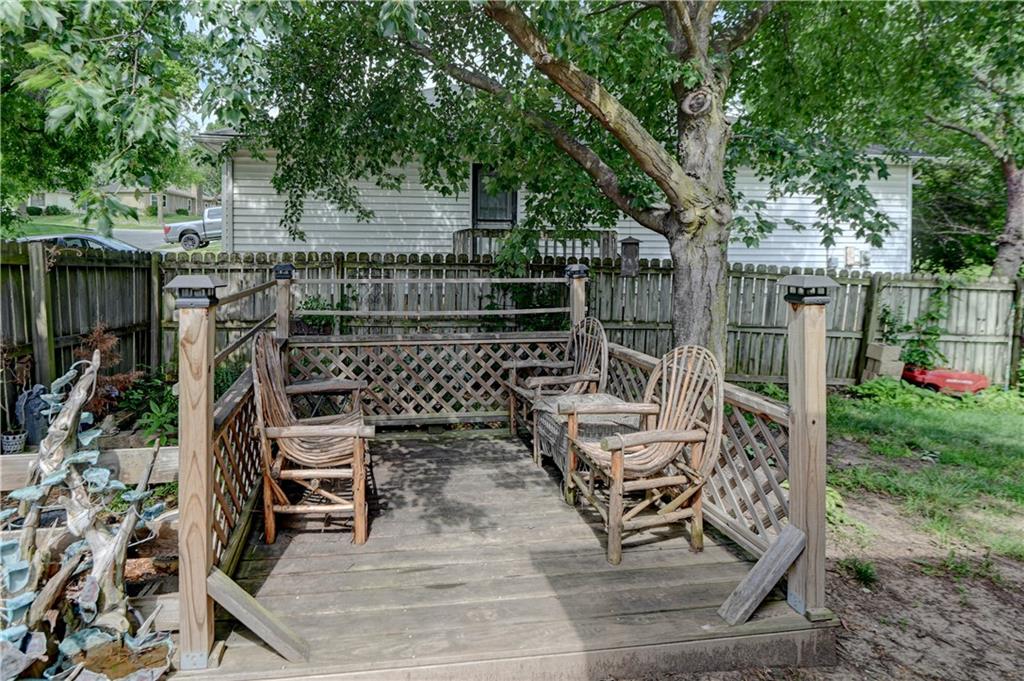18008 East Whitney Road South Independence, MO 64057 - Photo 30 of 35