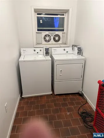 $2,199 | 503 Valley Brook Avenue, Unit 2, Lyndhurst, NJ 07071