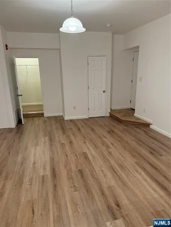 $2,199 | 503 Valley Brook Avenue, Unit 2, Lyndhurst, NJ 07071