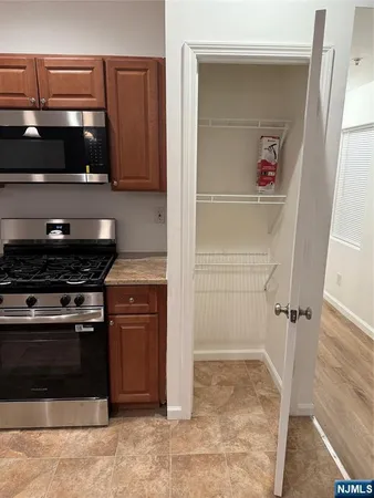 $2,199 | 503 Valley Brook Avenue, Unit 2, Lyndhurst, NJ 07071