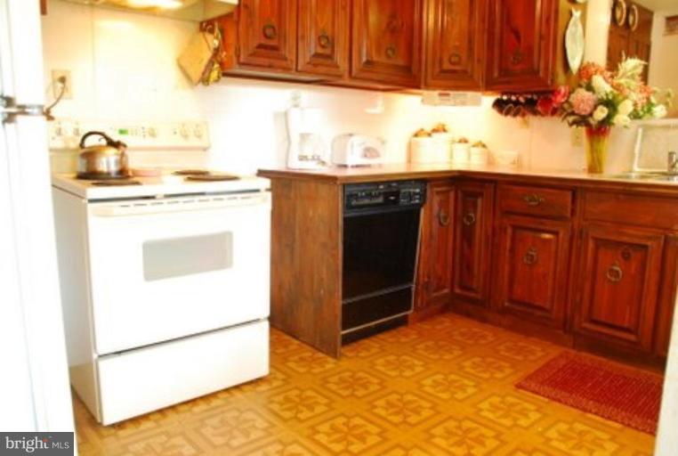 14512 Pen Mar High Rock Road Cascade, MD 21719 - Photo 12 of 24 Kitchen
