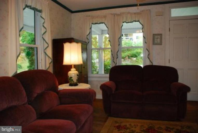 14512 Pen Mar High Rock Road Cascade, MD 21719 - Photo 8 of 24 Family room