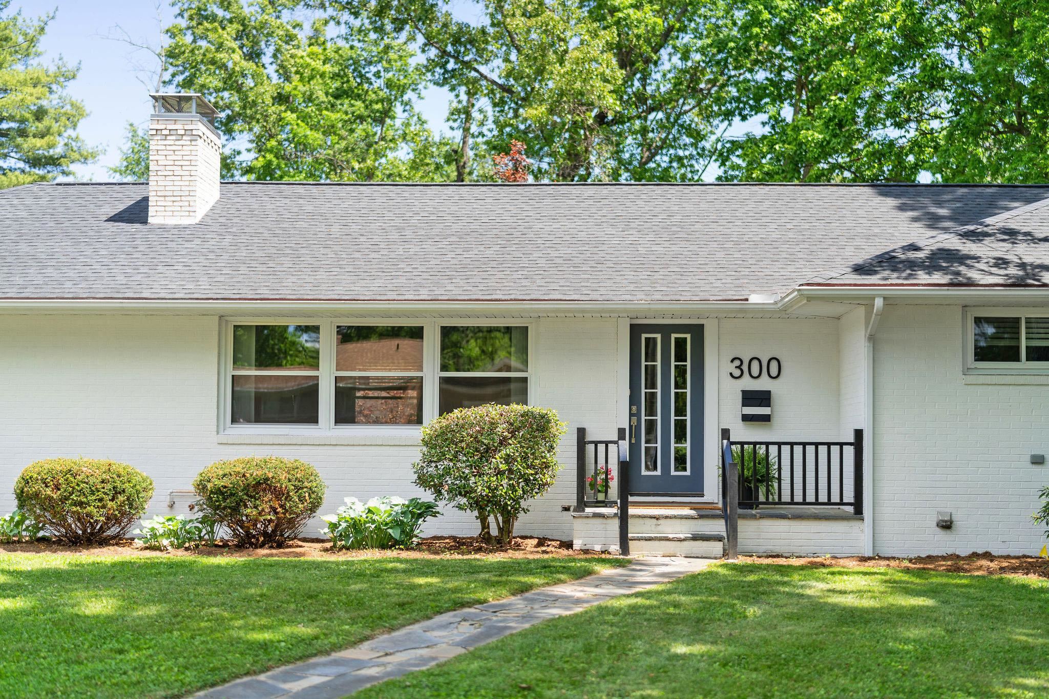 300 South Ellison Lane Waynesboro, VA 22980 - Photo 3 of 53