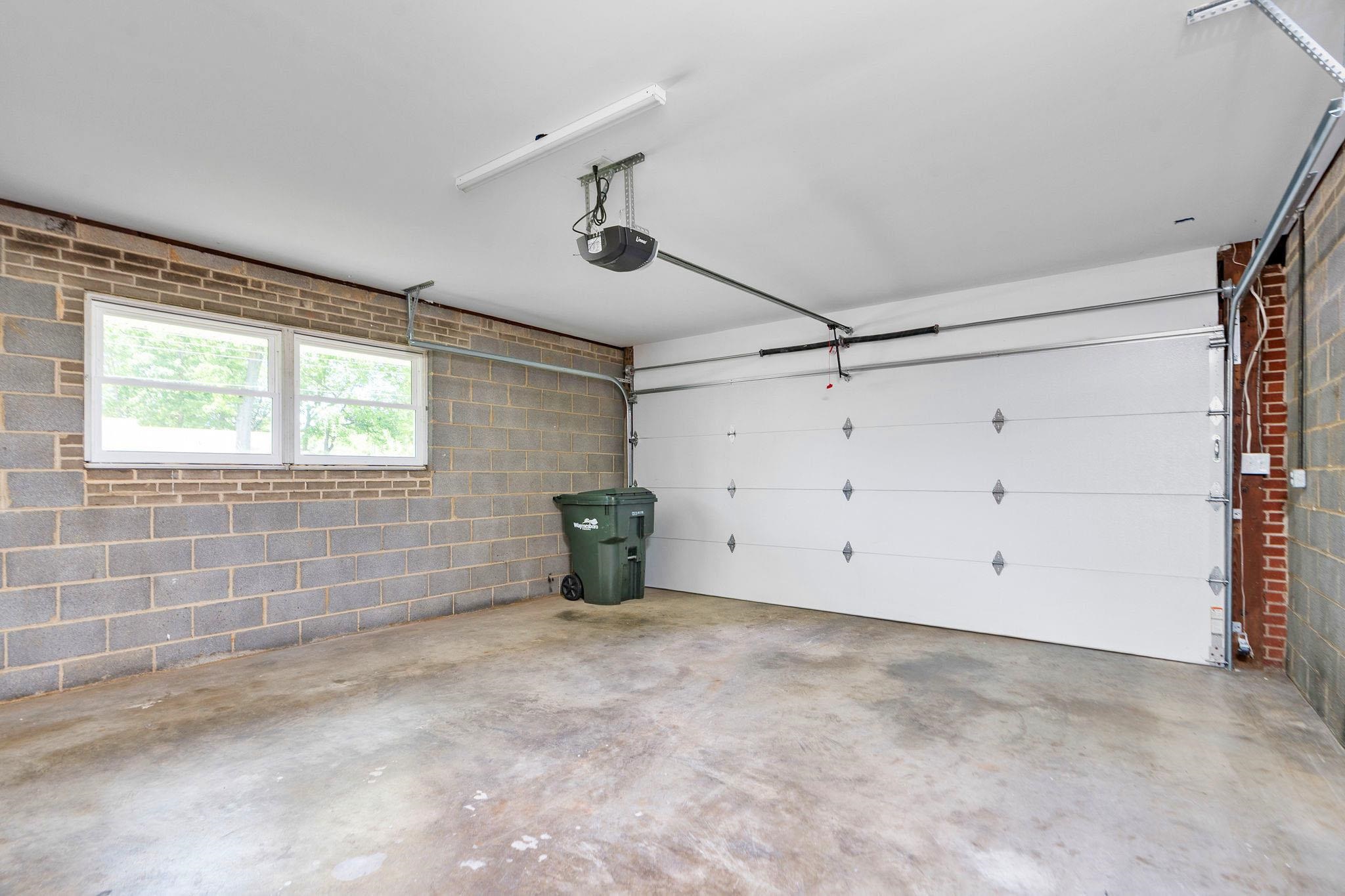 300 South Ellison Lane Waynesboro, VA 22980 - Photo 32 of 53 ... new motor installed since ownership.