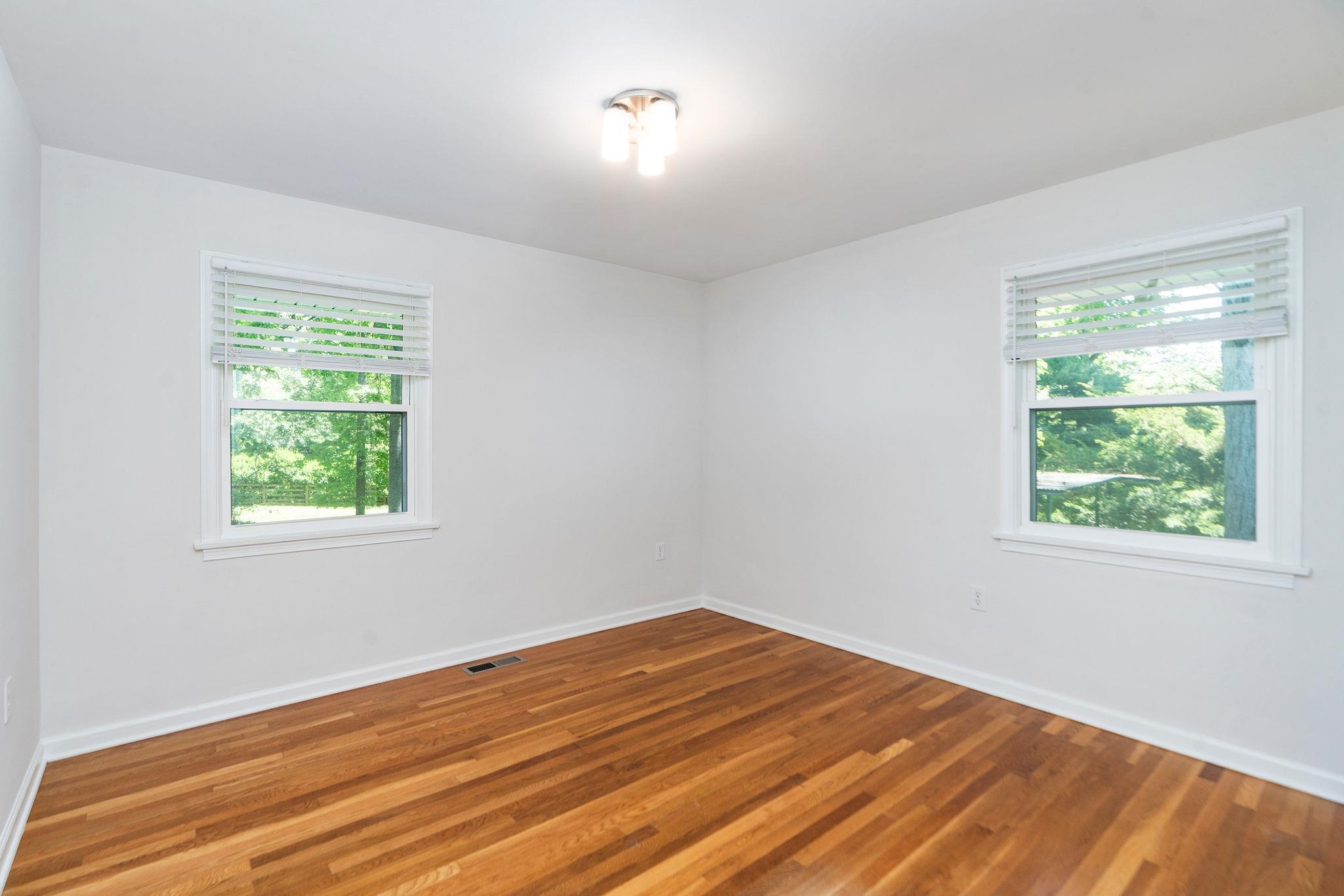 300 South Ellison Lane Waynesboro, VA 22980 - Photo 46 of 53 Approximately 11'10 x 11'3