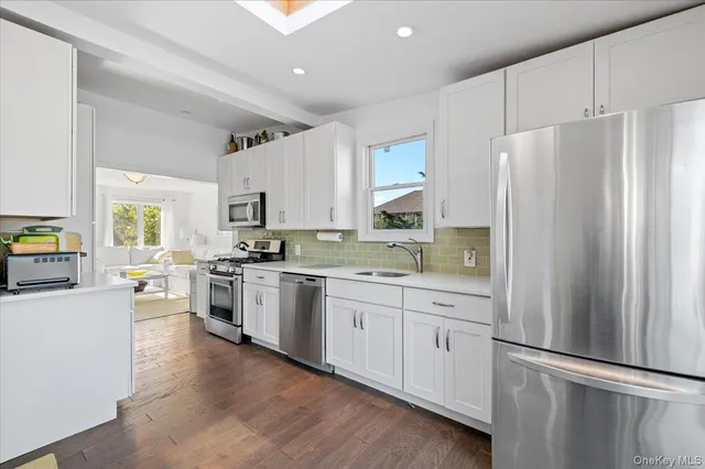 $1,300,000 | 30 Oneida Street, Ocean Beach, NY 11770