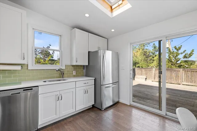 $1,300,000 | 30 Oneida Street, Ocean Beach, NY 11770