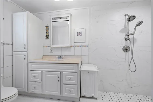 $1,300,000 | 30 Oneida Street, Ocean Beach, NY 11770