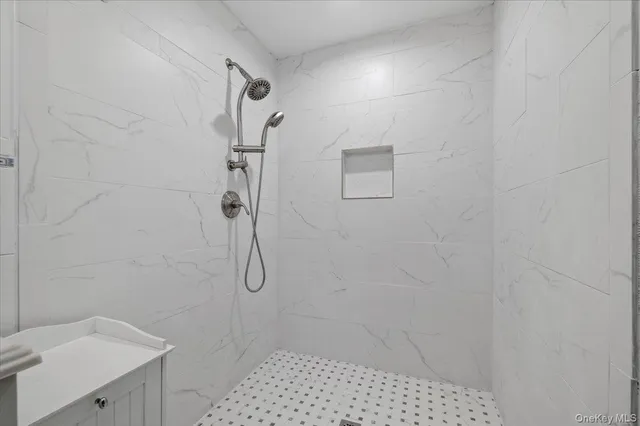 $1,300,000 | 30 Oneida Street, Ocean Beach, NY 11770