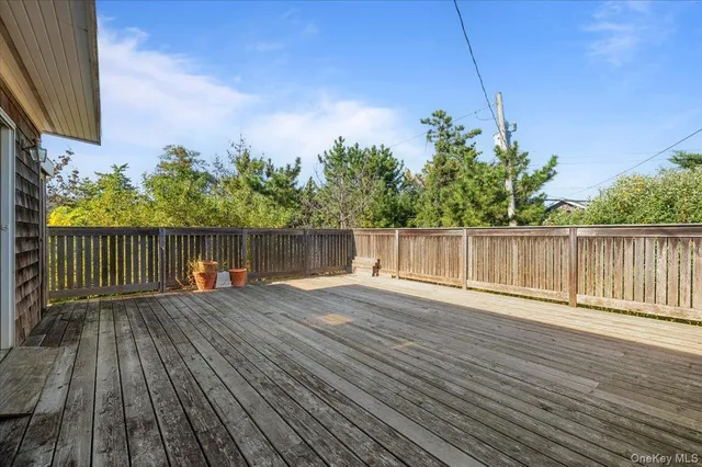 $1,300,000 | 30 Oneida Street, Ocean Beach, NY 11770