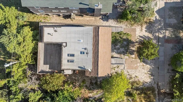 $1,300,000 | 30 Oneida Street, Ocean Beach, NY 11770