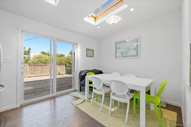 $1,300,000 | 30 Oneida Street, Ocean Beach, NY 11770