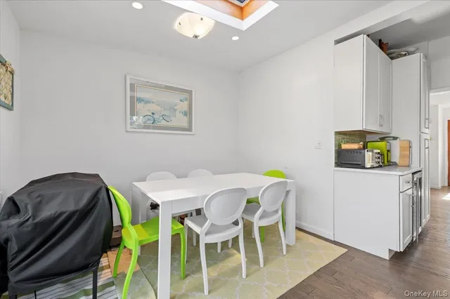 $1,300,000 | 30 Oneida Street, Ocean Beach, NY 11770