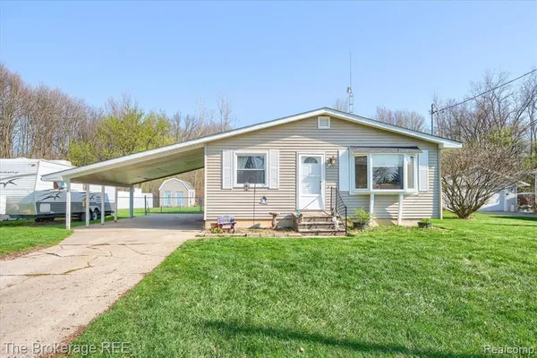 $189,900 | 5477 Hopkins Road, Flint, MI 48506