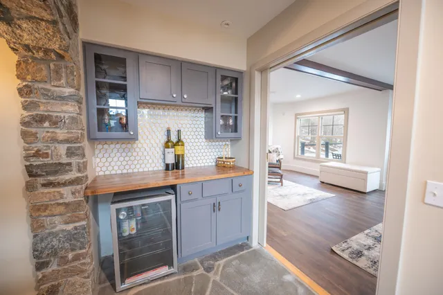 $2,099,000 | 6 Trail View Lane, West Dover, VT 05356