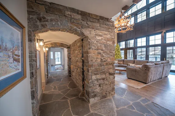 $2,099,000 | 6 Trail View Lane, West Dover, VT 05356