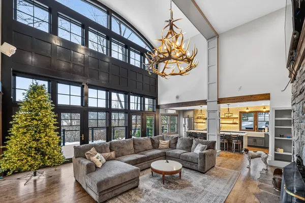 $2,099,000 | 6 Trail View Lane, West Dover, VT 05356