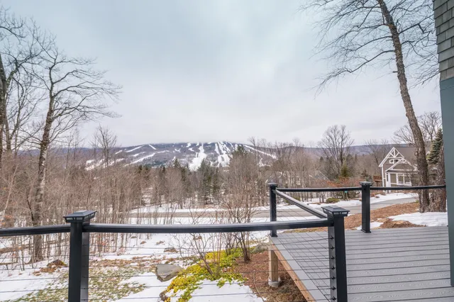 $2,099,000 | 6 Trail View Lane, West Dover, VT 05356