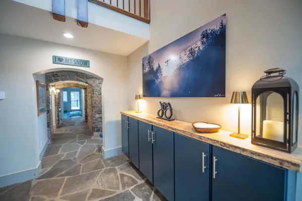 $2,099,000 | 6 Trail View Lane, West Dover, VT 05356