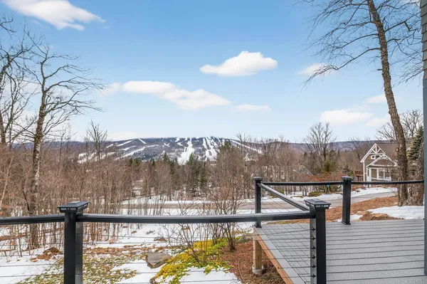 $2,099,000 | 6 Trail View Lane, West Dover, VT 05356