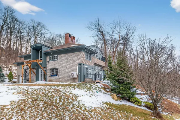 $2,099,000 | 6 Trail View Lane, West Dover, VT 05356