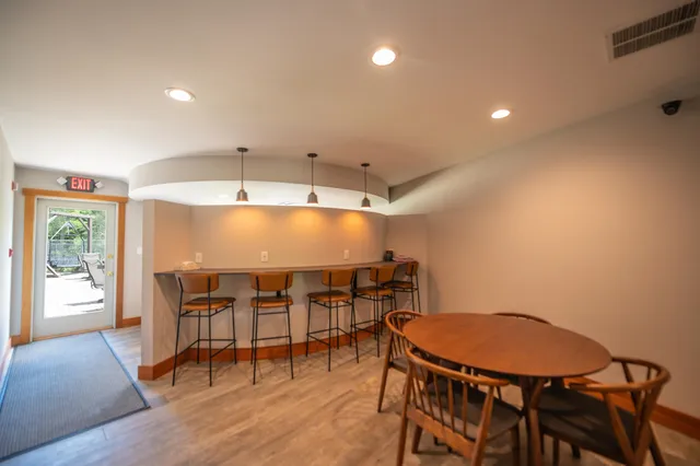 $2,099,000 | 6 Trail View Lane, West Dover, VT 05356