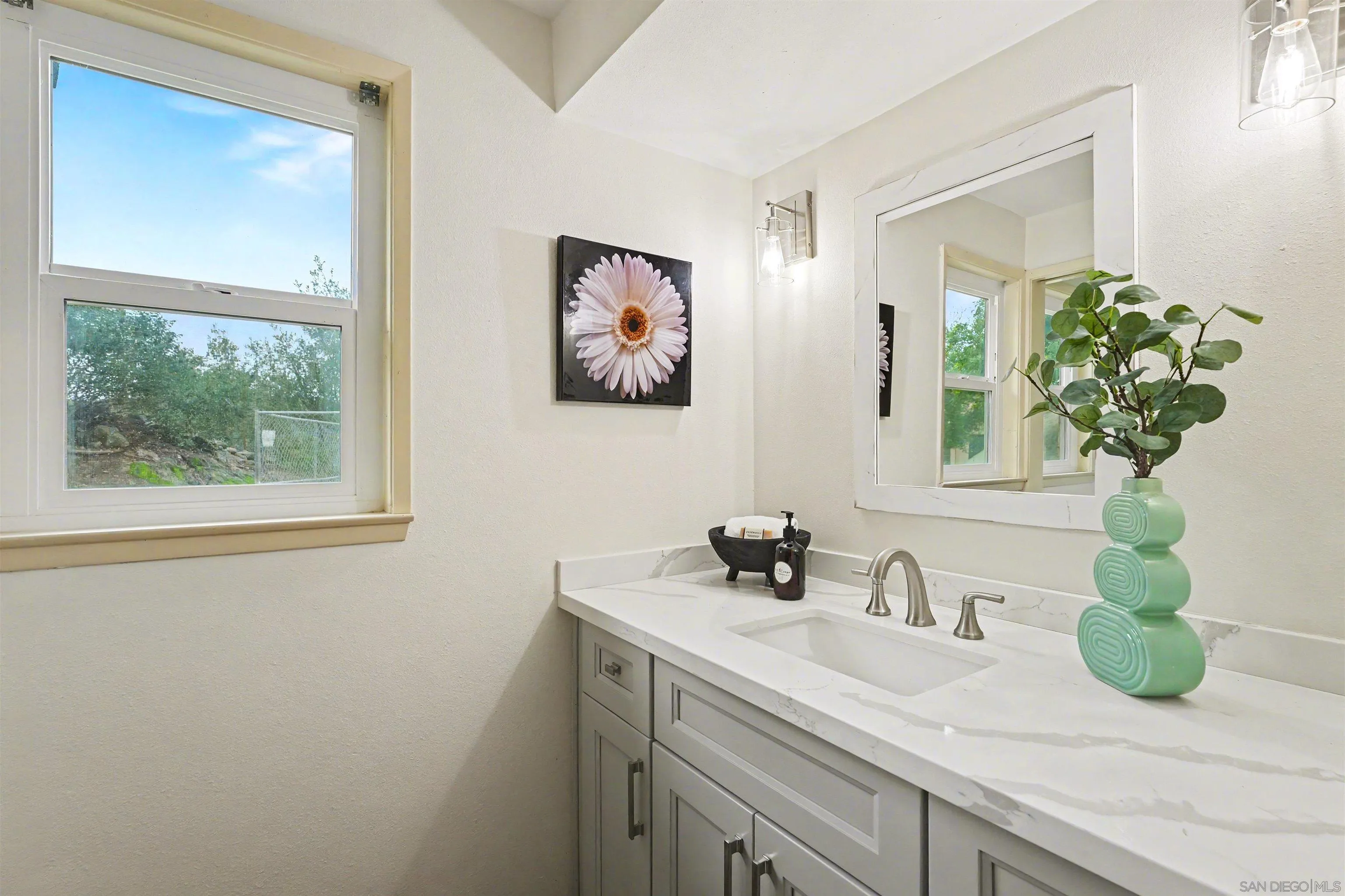 27608 Cobb Lane Valley Center, CA 92082 - Photo 18 of 34
