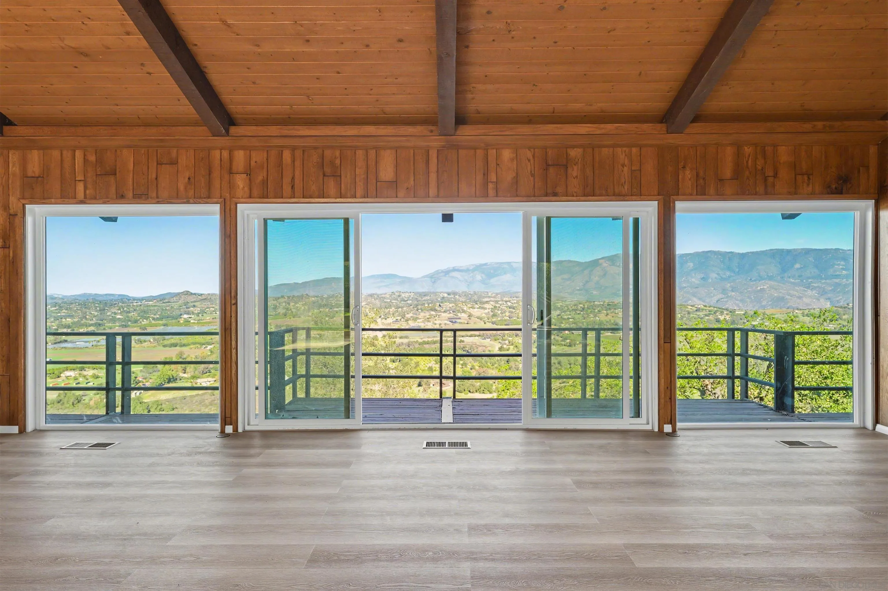 27608 Cobb Lane Valley Center, CA 92082 - Photo 5 of 34