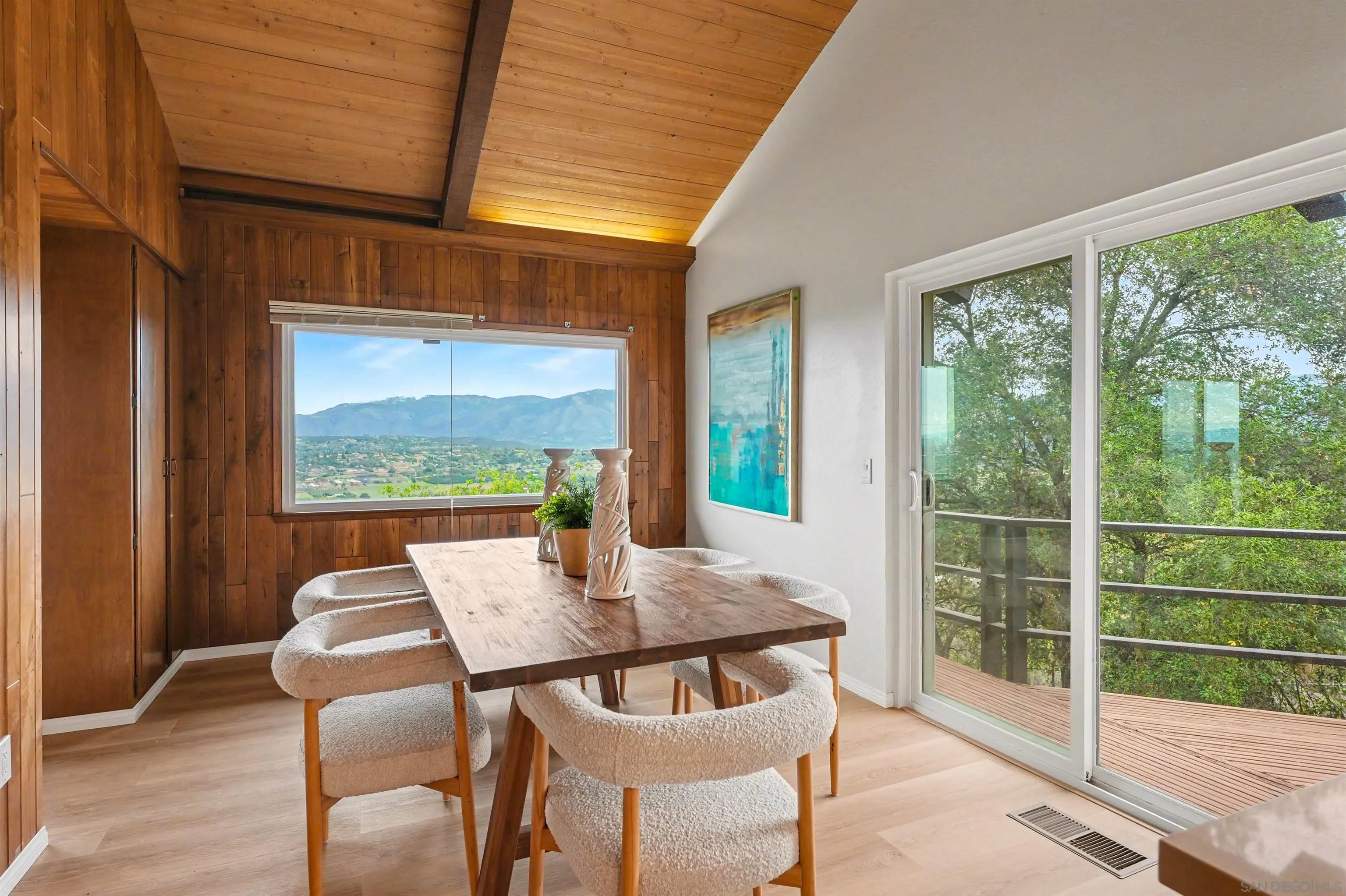 27608 Cobb Lane Valley Center, CA 92082 - Photo 7 of 34