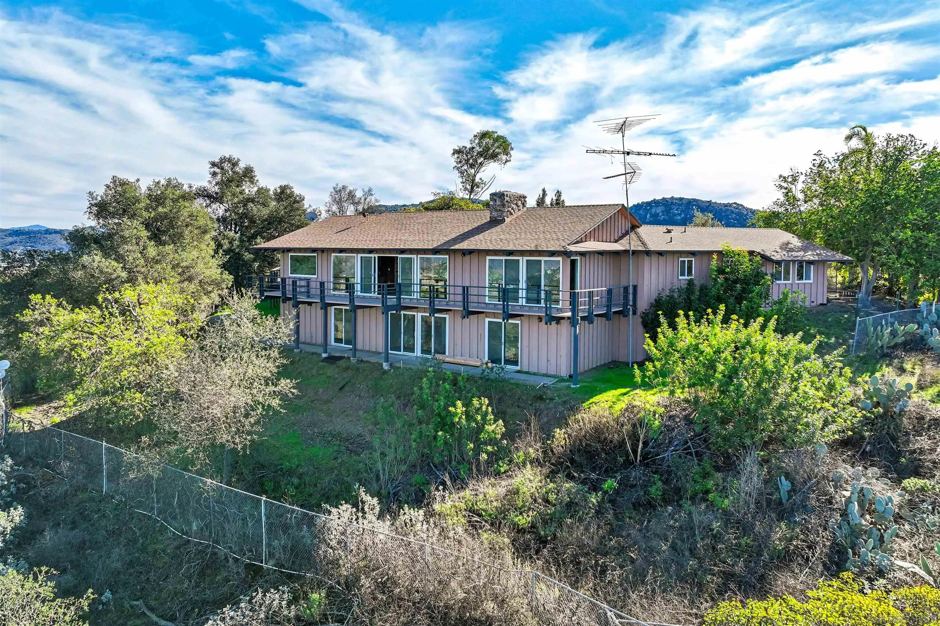 27608 Cobb Lane Valley Center, CA 92082 - Photo 10 of 34
