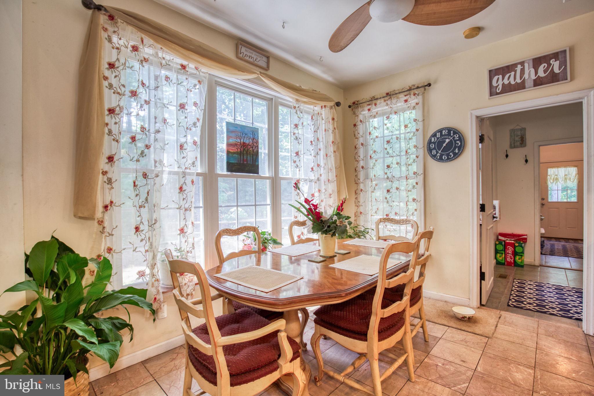 120 Twin Harbor Road Reedville, VA 22539 - Photo 11 of 45 DINING AREA 2