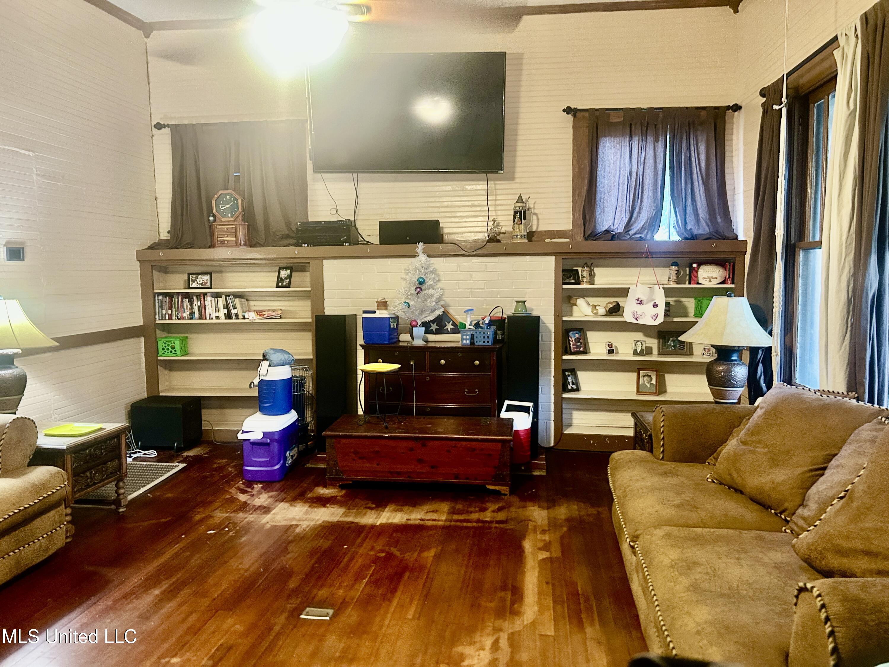 505 North Cherry Street Magnolia, MS 39652 - Photo 9 of 35 IMG_6596