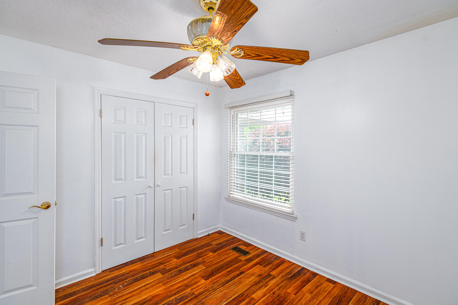 9422 Fuller Road Chattanooga, TN 37421 - Photo 16 of 23 Additional Bedroom