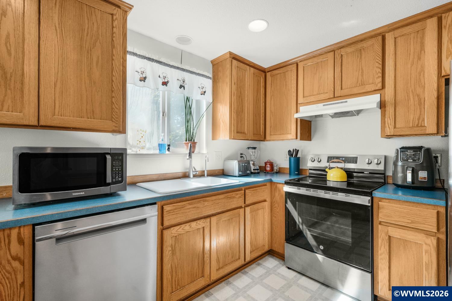 712 Main Street Dayton, OR 97114 - Photo 8 of 27