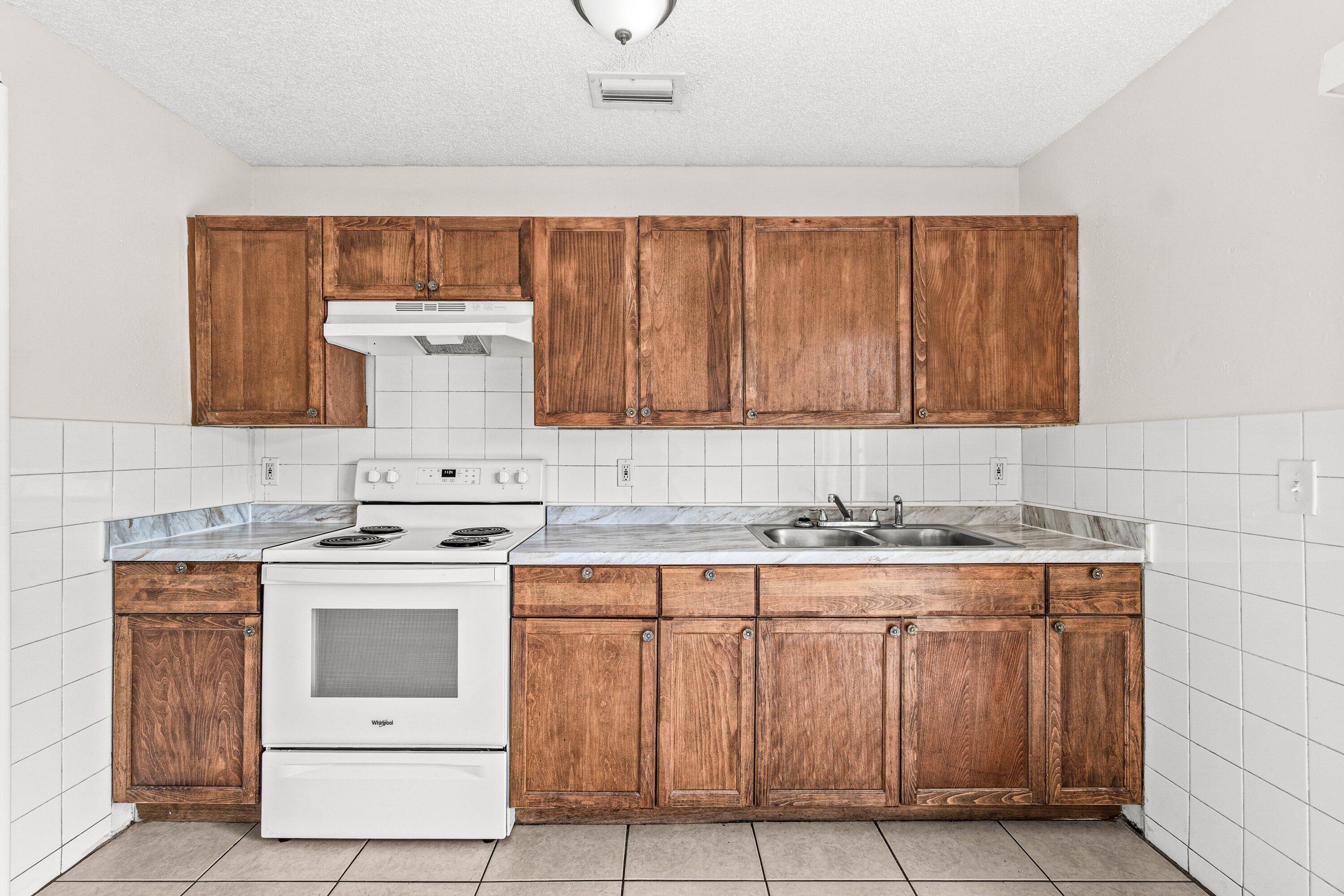4807 Gulfstream Road Lake Worth, FL 33461 - Photo 7 of 20 008-4807GulfstreamRoad-LakeWorthBeach-FL