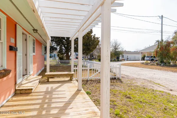 $450,000 | 106 Belle Air Street, Beaufort, NC 28516