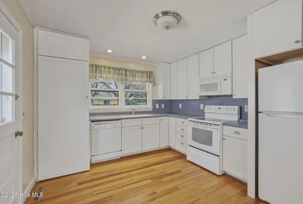 $450,000 | 106 Belle Air Street, Beaufort, NC 28516