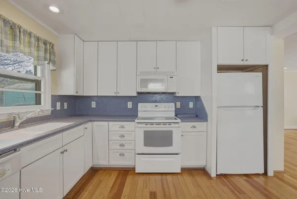 $450,000 | 106 Belle Air Street, Beaufort, NC 28516