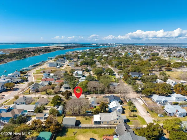 $450,000 | 106 Belle Air Street, Beaufort, NC 28516