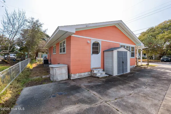 $450,000 | 106 Belle Air Street, Beaufort, NC 28516