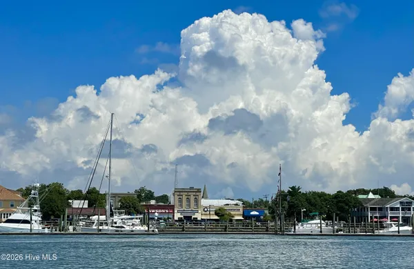 $450,000 | 106 Belle Air Street, Beaufort, NC 28516