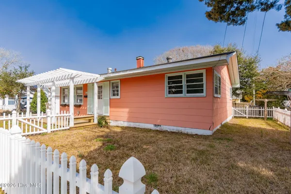 $450,000 | 106 Belle Air Street, Beaufort, NC 28516